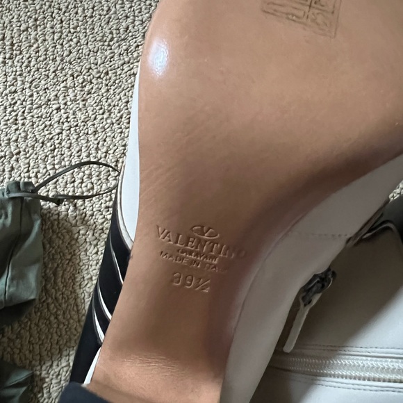 Valentino brand new boots - Picture 10 of 10